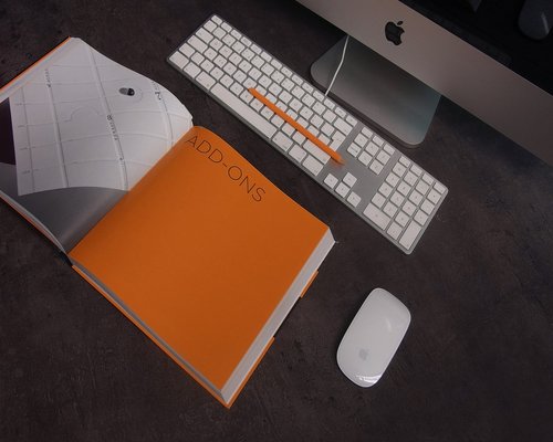 Colombian urban workspace setup